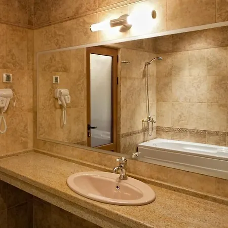 Sevastokrator Relax & Congress Hotel